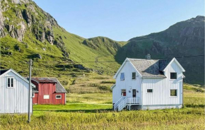 Awesome Home In Fredvang With House Sea View